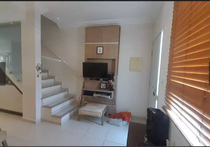 VENDE-SE CASA CONDOMÍNIO CAMINHOS DA SERRA IV