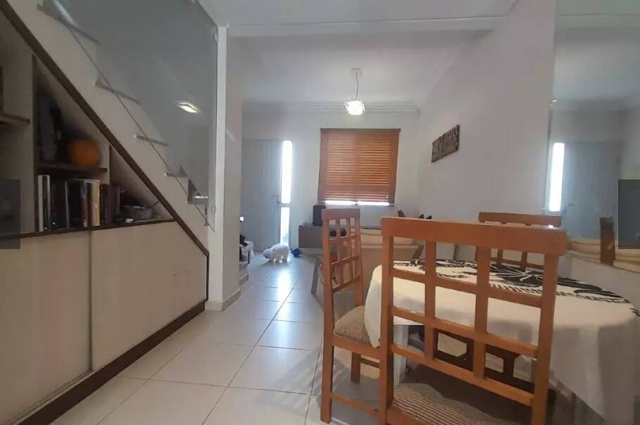 VENDE-SE CASA CONDOMÍNIO CAMINHOS DA SERRA IV