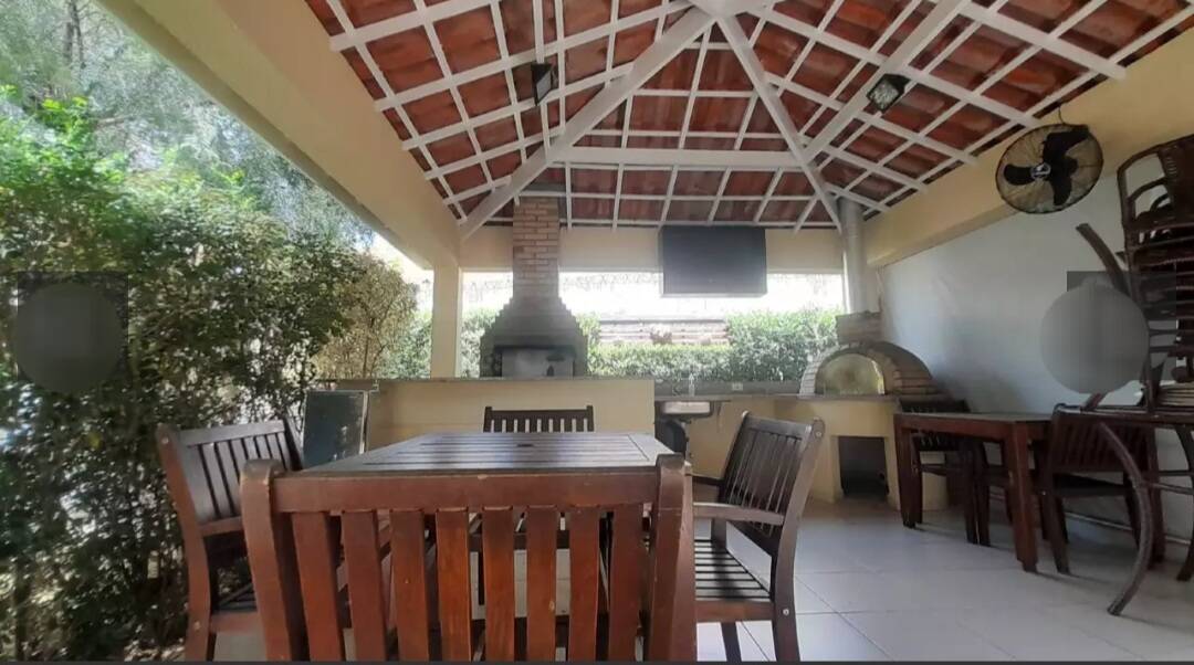 VENDE-SE CASA CONDOMÍNIO CAMINHOS DA SERRA IV